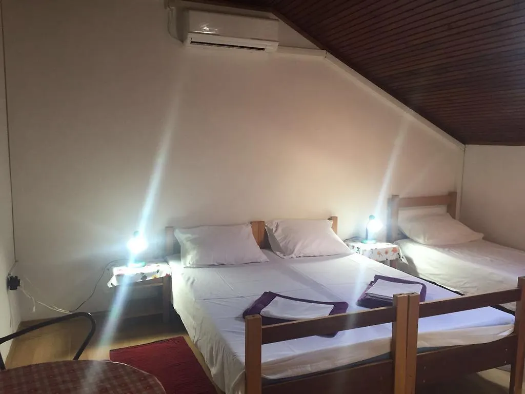 Hotel Crveno Zlato Weißenburg