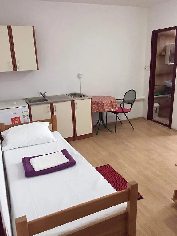 Guest house Crveno Zlato Hotel Biograd Na Moru